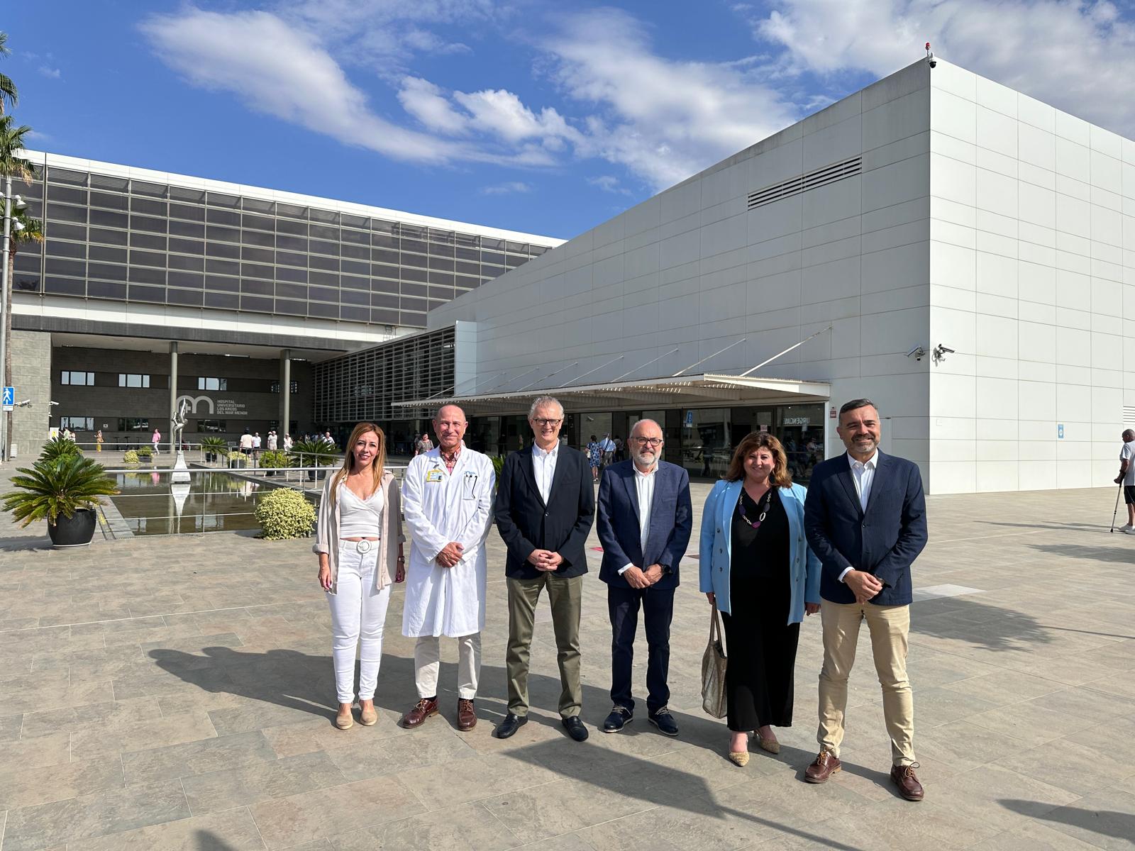 El consejero de Salud, Juan José Pedreño presenta, en el Hospital Los Arcos, la campaña regional frente a la bronquiolitis